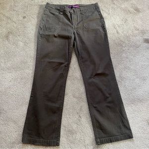 2/$20 Gloria Vanderbilt Petite Straight Leg Mid-Rise Pants